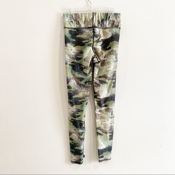 Terez Camo Tall Band Leggings Size S Metallic Green Silver Activewear Gym - Picture 5 of 10